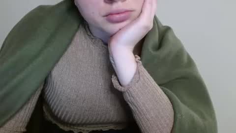 Leyla online show from 04.14.26