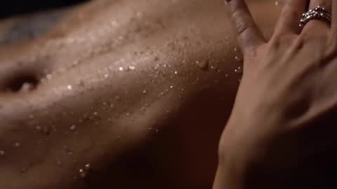 Leyla ly Ill be here Tuesday Thursday Friday Saturday Sunday online show from 03.22.26