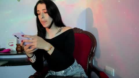 Leyna online show from 02.25.25