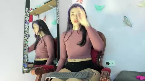 Leyna online show from 09.14.25