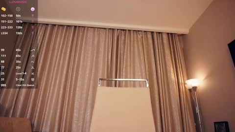 Snapshot of lezlieimeson chatting on 01.05.26 Adeline Di or just cute girl3 online show from 01.05.26