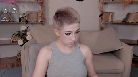 Lisa online show from 10.18.25