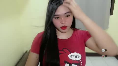 Snapshot of lhara_cumming chatting on 02.27.25 LHARA online show from 02.27.25