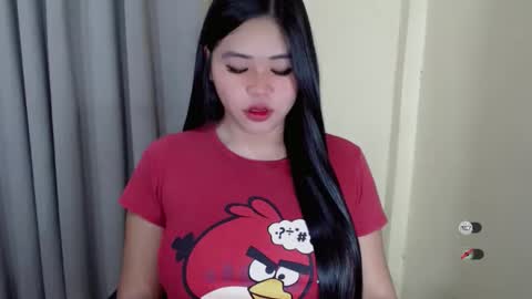 Snapshot of lhara_cumming chatting on 10.16.25 LHARA online show from 10.16.25