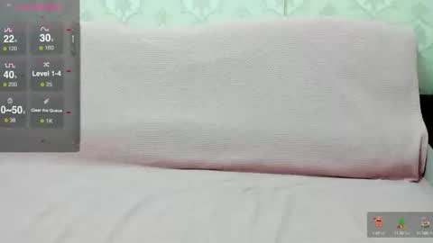 Snapshot of lia1243756 chatting on 12.20.24 LEANNAA online show from 12.20.24