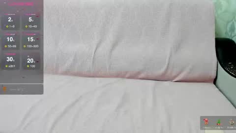 Snapshot of lia1243756 chatting on 02.06.25 LEANNAA online show from 02.06.25