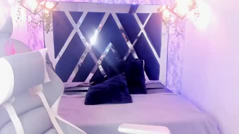 Snapshot of lia_14_ chatting on 01.26.25 Lia  online show from 01.26.25