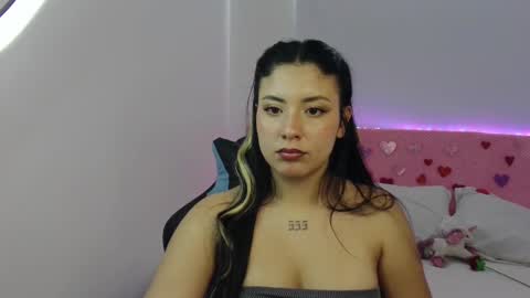 Snapshot of lia_14_ chatting on 02.19.25 Lia  online show from 02.19.25