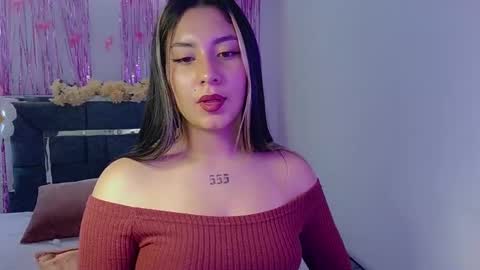 Snapshot of lia_14_ chatting on 10.16.25 Lia  online show from 10.16.25