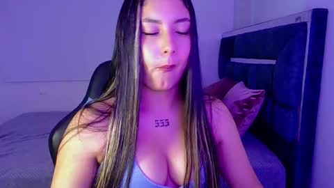 Snapshot of lia_14_ chatting on 10.24.25 Lia  online show from 10.24.25