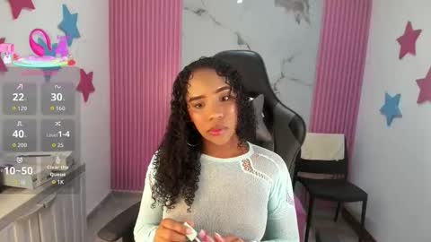 lia_16_ online show from 11.24.25