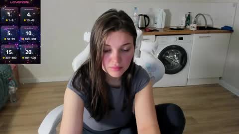 Snapshot of lia_2002_ chatting on 04.25.26 lia_2002_ online show from 04.25.26