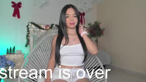 lia_8 online show from 02.13.25