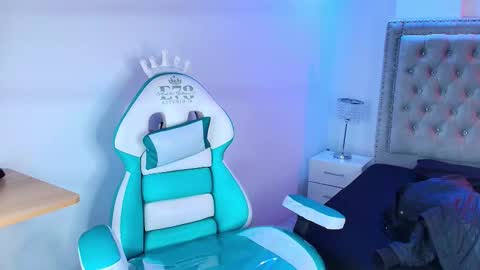 Lia  online show from 03.17.26