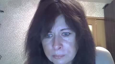 Snapshot of lia_ang chatting on 10.21.25 lia_ang online show from 10.21.25