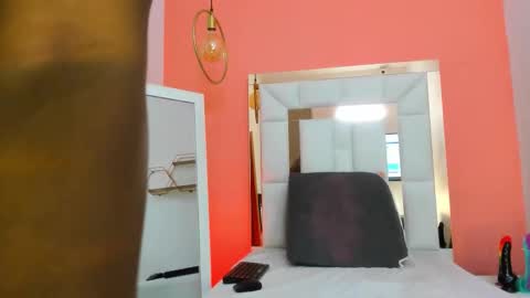 Snapshot of lia_antonella69 chatting on 10.16.25 karol online show from 10.16.25