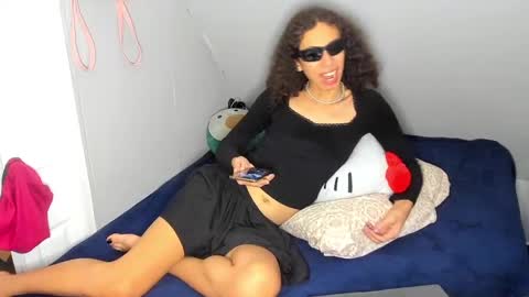 Snapshot of lia_hdz chatting on 09.25.25 Kabroncita online show from 09.25.25