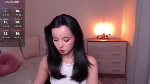 Snapshot of lia_hetty chatting on 01.18.25 L I A online show from 01.18.25