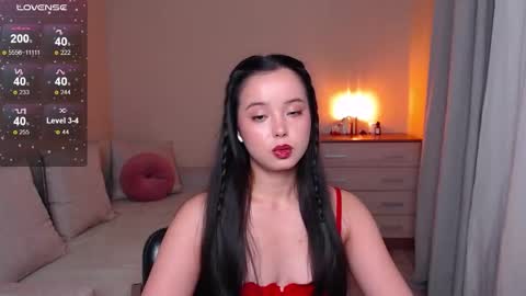 Snapshot of lia_hetty chatting on 10.16.25 L I A online show from 10.16.25