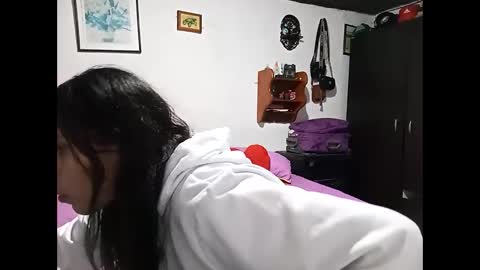 Lia online show from 02.15.25