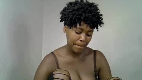 Snapshot of lia_jupiter1 chatting on 09.11.25 lia online show from 09.11.25