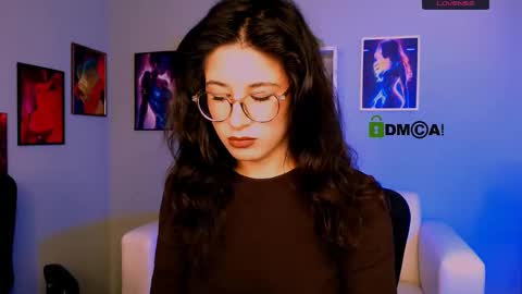 Snapshot of lia_make_love chatting on 10.15.25 lia_make_love online show from 10.15.25