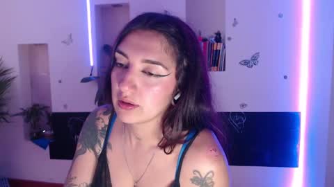 Snapshot of lia_mitch chatting on 12.09.24 Lia Mitch online show from 12.09.24