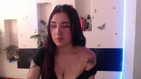 Snapshot of lia_mitch chatting on 01.22.25 Lia Mitch online show from 01.22.25