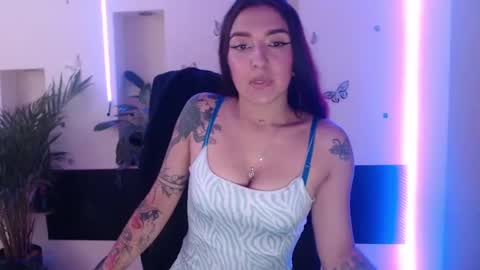 Snapshot of lia_mitch chatting on 03.04.25 Lia Mitch online show from 03.04.25