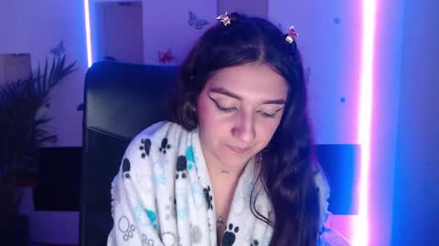 Snapshot of lia_mitch chatting on 03.07.25 Lia Mitch online show from 03.07.25