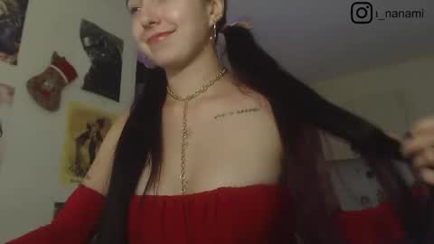 Snapshot of lia_nanami chatting on 11.20.25 Lia online show from 11.20.25