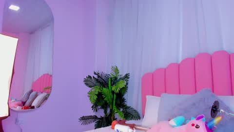 lia_queen18 online show from 11.05.25