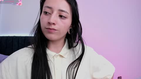 Snapshot of lia_queen610 chatting on 02.07.25 Little Queen Lia  online show from 02.07.25