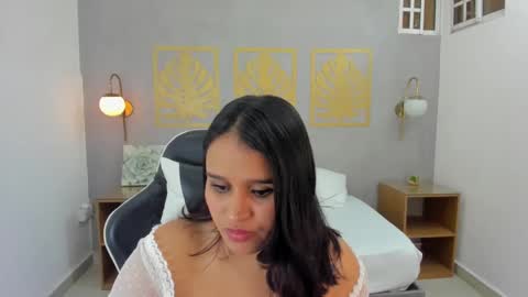 Lia  online show from 02.15.25