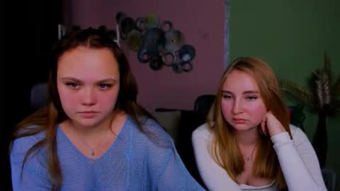 Lia online show from 10.05.25