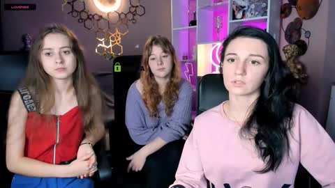 Lia online show from 10.15.25