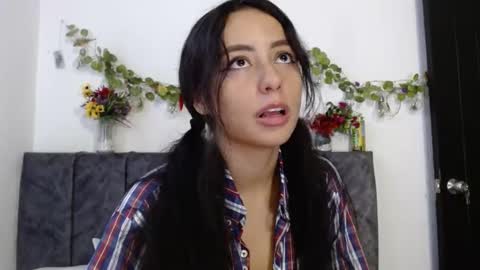   lia  online show from 01.30.25