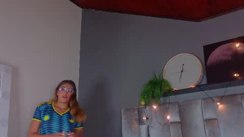 Snapshot of liaamoretti__ chatting on 07.04.26 L I A online show from 07.04.26