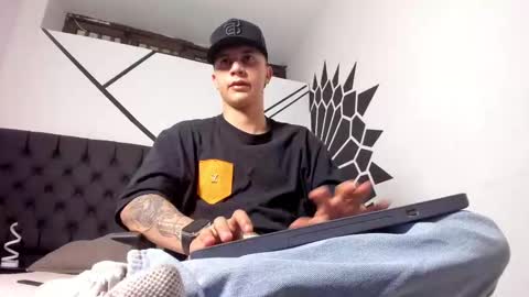 Snapshot of liaamsmiith_ chatting on 09.12.25 Liam Smith online show from 09.12.25