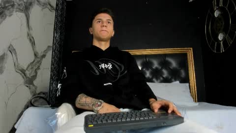 Snapshot of liaamsmiith_ chatting on 09.22.25 Liam Smith online show from 09.22.25