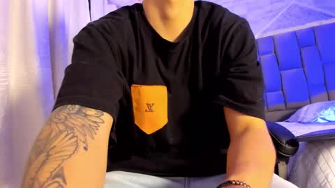 Snapshot of liaamsmiith_ chatting on 10.12.25 Liam Smith online show from 10.12.25