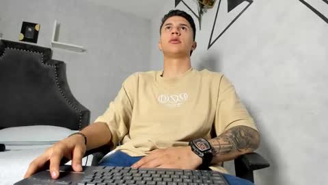 Snapshot of liaamsmiith_ chatting on 10.14.25 Liam Smith online show from 10.14.25