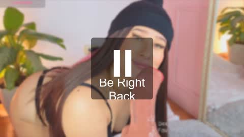 Lia Cox online show from 01.10.25