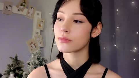 Lia  online show from 12.29.24