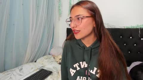 Snapshot of liah_star chatting on 03.17.26 Liah online show from 03.17.26