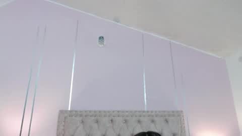 Snapshot of liahjhons chatting on 01.04.25 Liah online show from 01.04.25