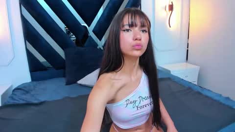 liajohnnson online show from 11.23.25