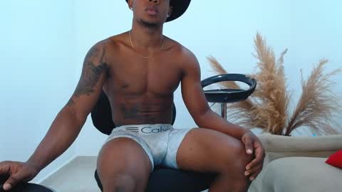 liam_bolt online show from 04.04.26