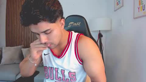 Liam Collins online show from 10.28.25