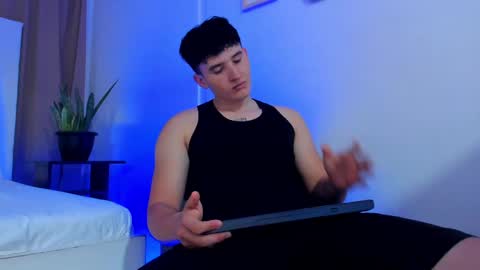 liam_conorr online show from 12.02.24